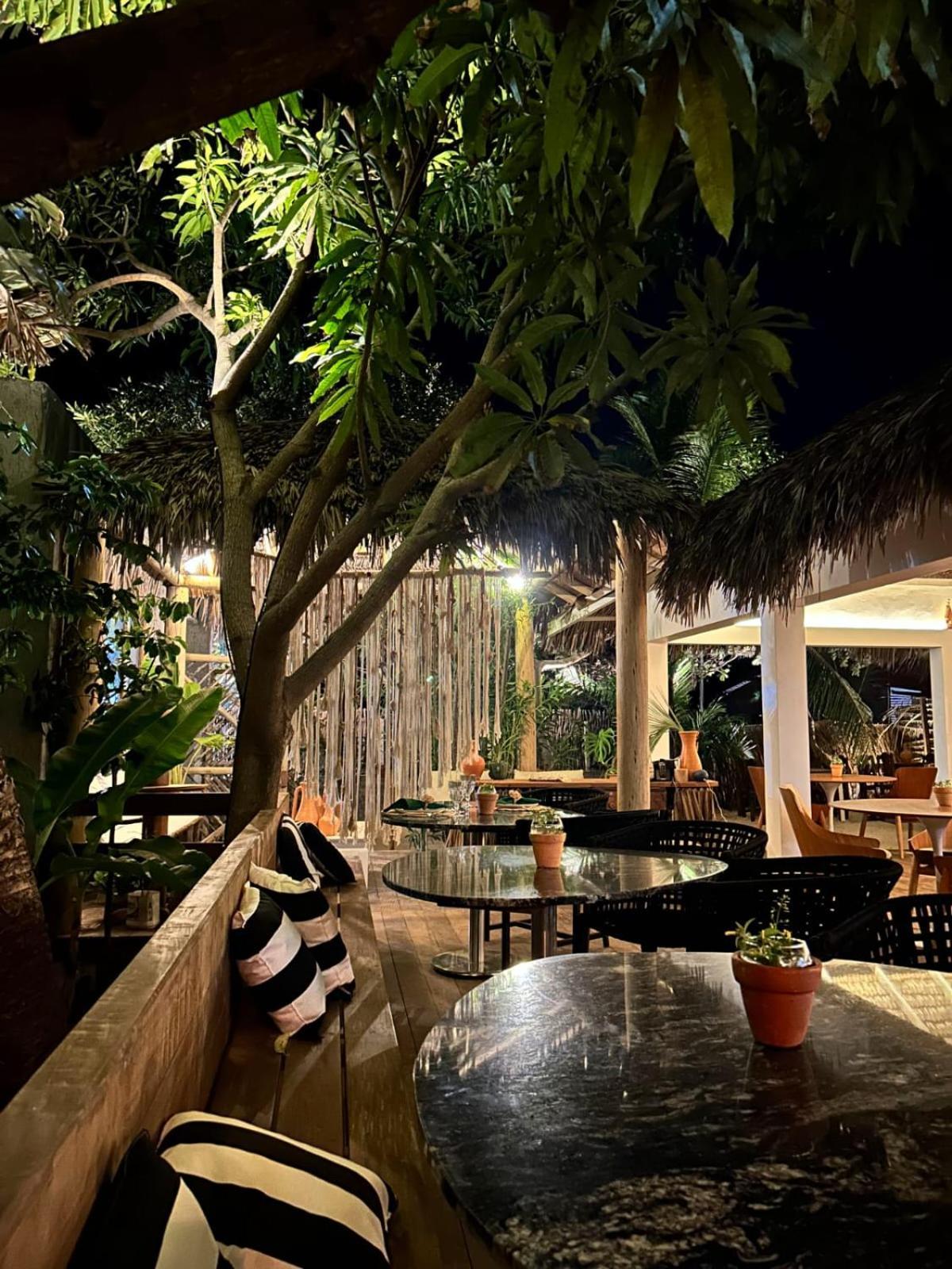 Villa Pantai Boutique Hotel อาชินส์ ภายนอก รูปภาพ